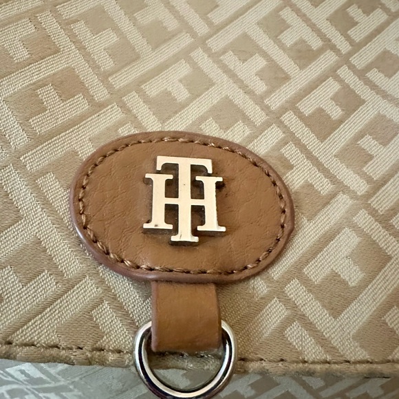 Tommy Hilfiger Signature ‎ Logo Backpack With Vegan Leather Trim | 12\